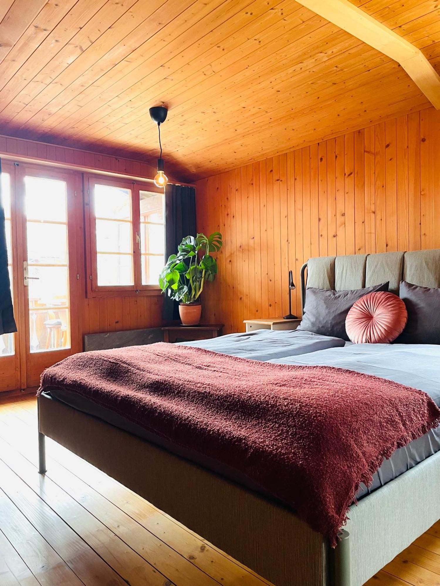 Lovely & Great Equipped Wooden Alp Chalet Flat カンデルシュテッグ エクステリア 写真